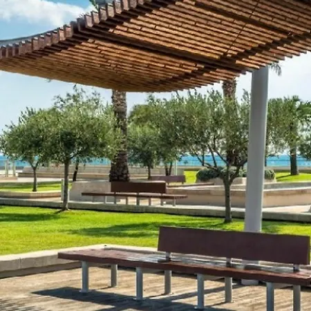 Apartment Climatise Pour 3, Face Est, A 50m Et Proche Commerces - Fr-1-466a-23 Saint-Raphael (Var)