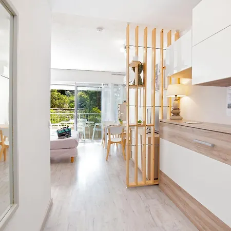 Climatise Pour 3, Face Est, A 50m Et Proche Commerces - Fr-1-466a-23 アパート