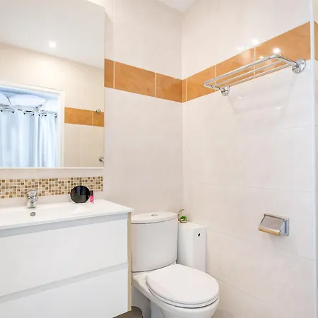 Climatise Pour 3, Face Est, A 50m Et Proche Commerces - Fr-1-466a-23 Apartament