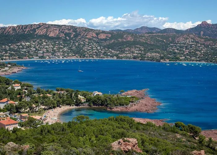 Climatisé Pour 3, Face Est, à 50m Et Proche Commerces - Fr-1-466a-23 Apartamento Saint-Raphaël